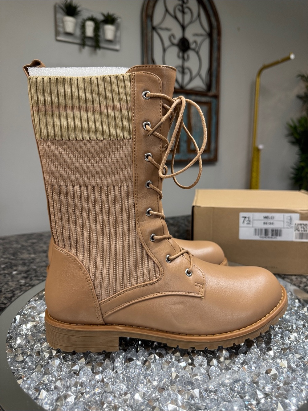 Journee collection Women's Tan Lace-Up Mid-Calf Combat Boots NEW 7.5